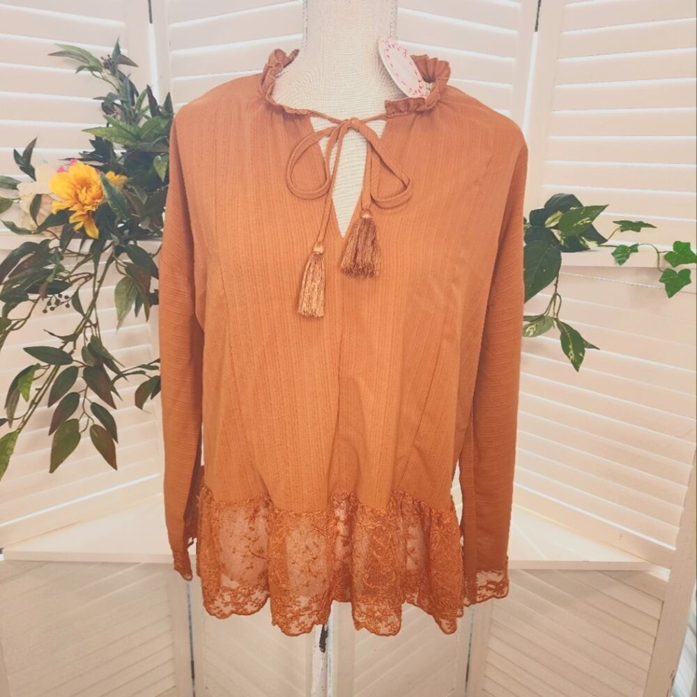 563 UMGEE CLAY TOP WITH TASSEL TIE LACE ACCENTS MUSTARD - Picture 2 of 7